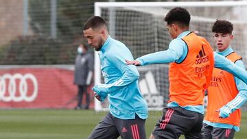 Hazard, en el entrenamiento de este miércoles en Valdebebas.