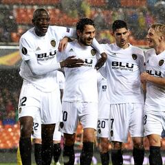 1x1 del Valencia: Lato y Parejo solucionaron el trámite