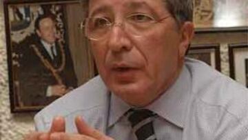 <b>DESCONOCIMIENTO.</B> Enrique Cerezo reconoce que no ha visto jugar ni a Jandro ni a Deivid. Se fía de sus técnicos.