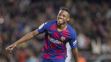 Ansu Fati celebra un gol en el Camp Nou. 