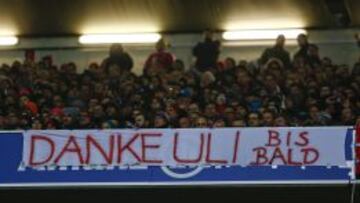 Pancarta en favor de Uli Hoeness. Gracias Uli, hasta pronto.