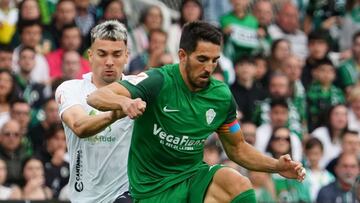 Partido de la jornada 38 de LaLiga Hypermotion entre el Racing y el Elche.