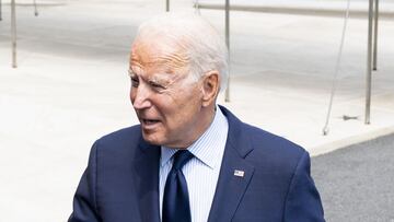 16 July 2021, US, Washington: US President Joe Biden speaks with the media representatives as he departs the White House via Marine One in order to go to Camp David for the weekend. Photo: Michael Brochstein/ZUMA Wire/dpa
 16/07/2021 ONLY FOR USE IN SPAIN