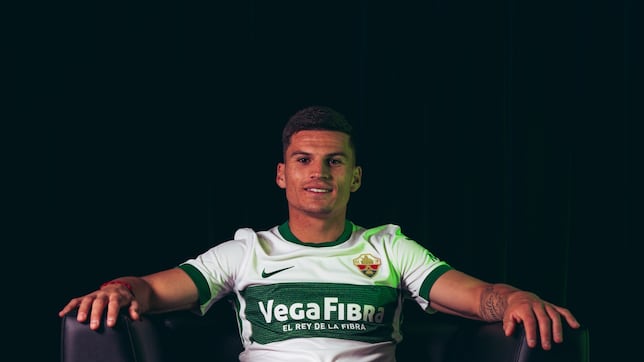 Oficial: Lucas Cepeda ficha por el Elche hasta 2030