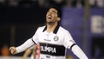 El Botafogo contrata a Ferreyra y negocia con Forlán y Bolatti