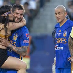 Gignac prometió ayudar a fanática espontanea de Tigres