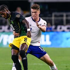 Gold Cup: USMNT struggle to beat Jamaica and reach semi-finals