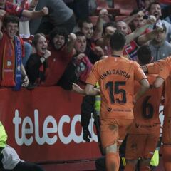 Osasuna duerme líder