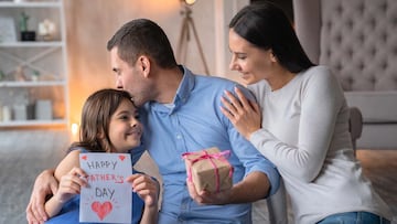 Este domingo 19 de junio se celebra el Día del Padre en USA. Te compartimos los mejores regalos para papá: libros, vinos, tecnología, suscripciones y más.