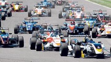 <b>ESPECTÁCULO. </b>La primera cita de la F-3 en Valencia deslumbró.