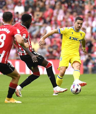 Aprobados y suspensos del Cádiz: El Submarino Amarillo naufraga en San Mamés