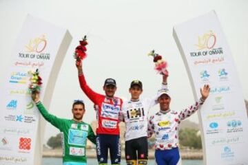 ?ltima etapa de 133.5 km entre Oman Air y Matrah Corniche con victoria final del ciclista espa?ol Rafael Valls. Podio del Tour; Andrea Guardini, Rafael Valls, Louis Meintjes y Jef Van Meirhaeghe.