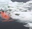 Un submarino hace un extraño descubrimiento bajo el hielo antártico antes de desaparecer sin explicación alguna