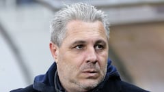 Title-winning coach cancels Turkey switch after attacks