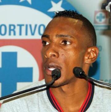 El colombiano Amaranto Perea jugará en el Celaya en lo que será su tercer año en México.