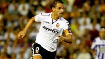 <b>SOLDADO, DOS GOLES. </b>El capitán del Valencia anotó sus dos primeras dianas de la temporada.