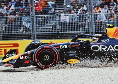 El piloto mexicano se quedó eliminado en la Q1 de la clasificación del Gran Premio de Australia 2023 de Fórmula 1 después de un incidente con la grava.