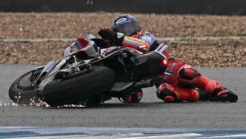 La caída de Marc Márquez en Tailandia.