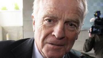 Ferrari llevará a Max Mosley, presidente de la Federación Internacional de Automovilismo (FIA), a los tribunales por violar el pacto de la concordia. En la reunión entre la FIA y la asociación de escuderías (FOTA), que tuvo lugar en el aeropuerto londinense de Heathrow, Mosley no movió una coma de su proyecto de establecer un límite presupuestario de 45 millones de euros por escudería y temporada a partir de 2010, aunque sí retiró su propuesta de un doble reglamento.