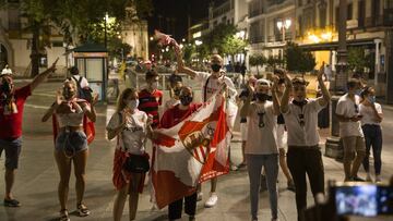 La afición sevillista, tras ganar la sexta Europa League.