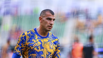 Nahuel Guzman of Tigres during the 6th round match between Mazatlan FC and Tigres UANL as part of the Liga BBVA MX, Torneo Apertura 2025 at El Encanto Stadium, on August 23, 2025 in Mazatlan, Sinaloa, Mexico.