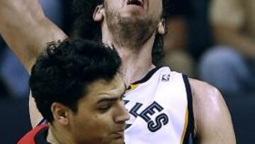 <strong>APAGADO.<strong> Gasol ha estado tan flojo como el resto de su equipo, que ha caído ante Toronto. La fiesta del Spanish Day quedó aguada por la baja de Garbajosa y los escasos minutos de los que ha dispuesto Navarro.</strong></strong>