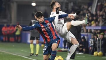 Ayman Arguigue, en su debut con el primer equipo del Huesca.