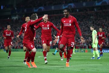 4-0. Divock Origi celebró el cuarto gol.