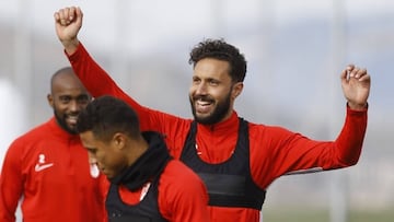 Germ&aacute;n durante un entrenamiento con el Granada.