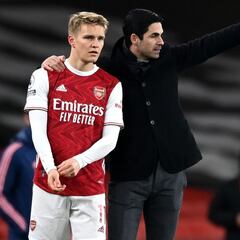 Odegaard marca territorio