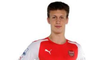Krystian Bielik, nuevo jugador 'gunner'
