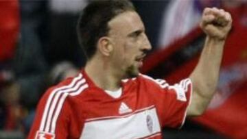 Franck Ribery celebra un gol con el Bayern