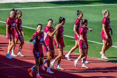 La Roja vuelve a entrenarse con cuatro grandes ausencias