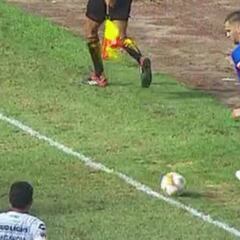 Los expertos opinan sobre el polémico gol de Cruz Azul