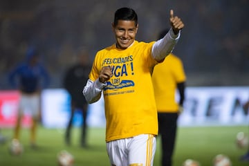 El surgido en la cantera de Atlas lleva nueve años con los Tigres, equipo al que llegó en el Apertura 2010.