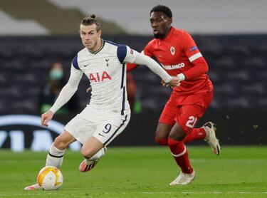 Bale keeping an eye on Zidane with Bernabeu finale in mind