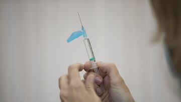 Vacunación mayores de 50 años: dónde consultar fecha y lugar de la vacunación