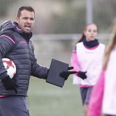 Kino, nuevo entrenador del Levante tras el cese de Tudela
