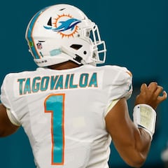 Brian Flores: Tua Tagovailoa hace todo lo posible para mejorar en 2021