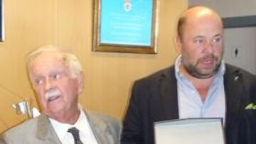 Homenaje del Decano al primer futbolista español