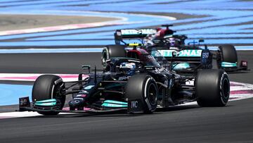 Bottas cambia de chasis y ya est¨¢ delante de Hamilton