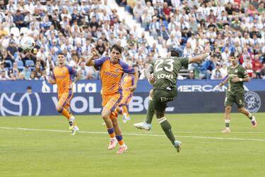 Alex Millán es la tercera vía