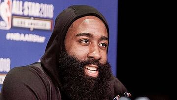 James Harden se pelea en plena calle y agrede a la mujer que lo graba