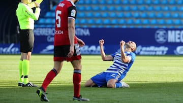 +++++++ durante el partido de la Liga Smartbank Segunda División Jornada 19 entre la SD Ponferradina y el CD Mirandes disputado en el Estadio de El Toralin de Ponferrada .Foto Luis de la Mata