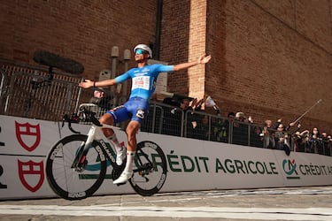 Isaac del Toro: cuándo y dónde es su próxima carrera tras la Tirreno-Adriático