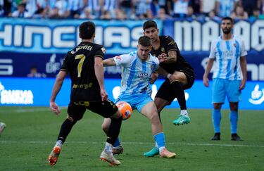 Aprobados y suspensos del Málaga: Larrubia recupera la magia 