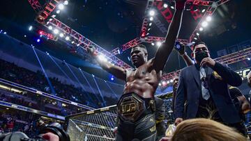 Francis Ngannou tras su victoria en el UFC 270.