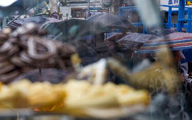 Este miércoles, 19 de marzo y día de San José, se celebrará el emocionante "Día de la Cremà" en las Fallas de Valencia, donde más de 700 monumentos que los artistas falleros han levantado por toda la ciudad arderán en un espectáculo impresionante. Marcando el broche de oro de la fiesta más emblemática de Valencia y una de las más multitudinarias de toda España. La noche se iluminará con fuegos artificiales.