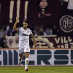 Lautaro Acosta es citado de emergencia en Argentina