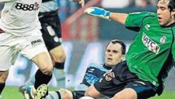 <b>IMPOTENCIA. </b>Duda salió como revulsivo en la segunda parte y su rendimiento fue nefasto. No aportó nada en los lanzamientos de falta.